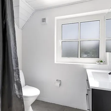 Sondra - From The Sea By Interhome